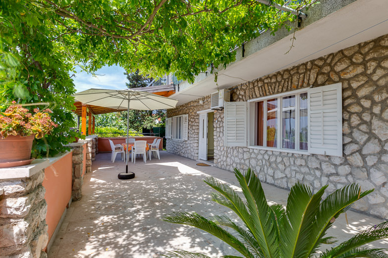 Apartment Karmela1